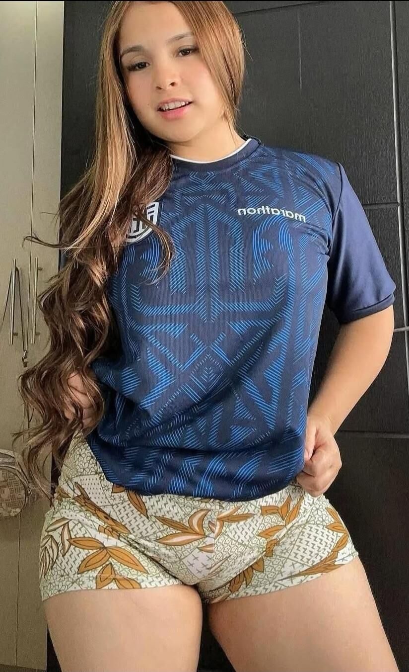 Joselin gata puta Nalgonas rebe