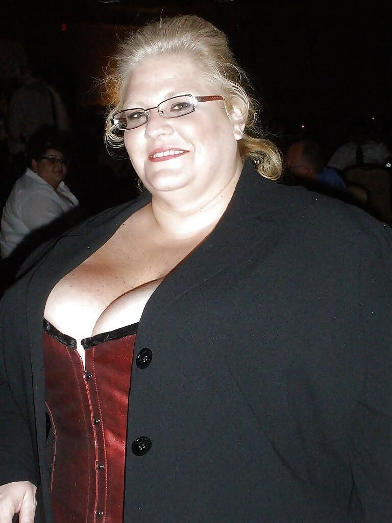 BBW Mature clothed