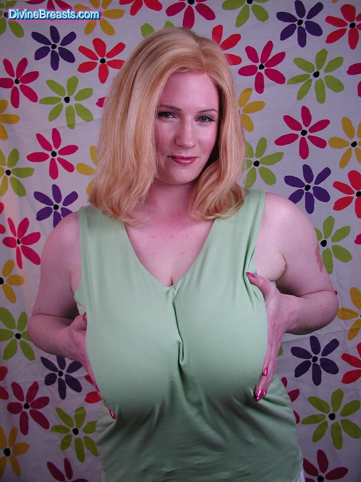 . Ann Vanderbilt Now they are an impressive set of knockers