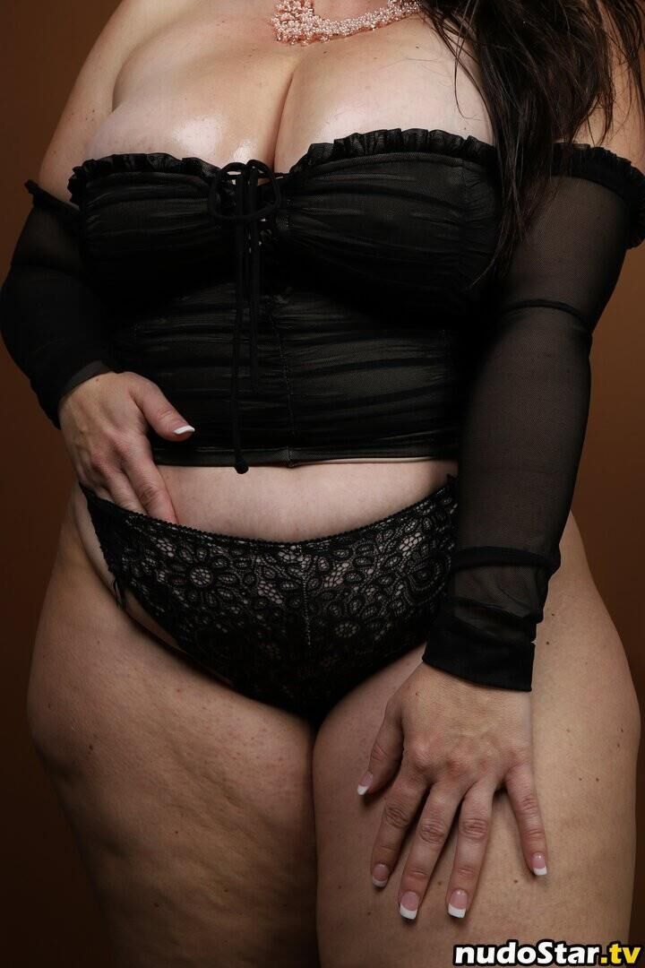 Amber Nova_Super heißer molliger Amateur -Modellteil