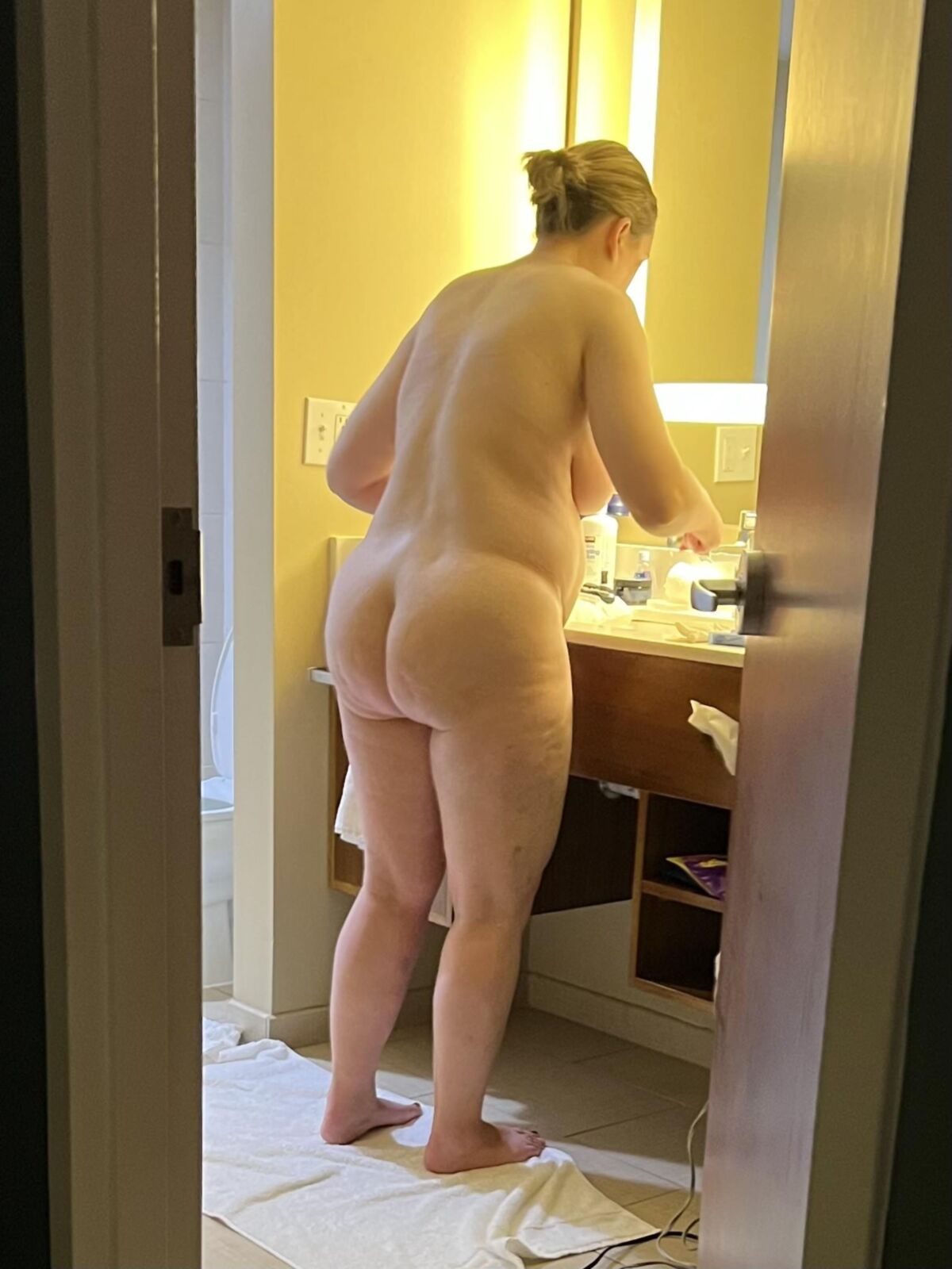 Fat Fuckpig Carrie Lynn on a Business Trip to Orlando 