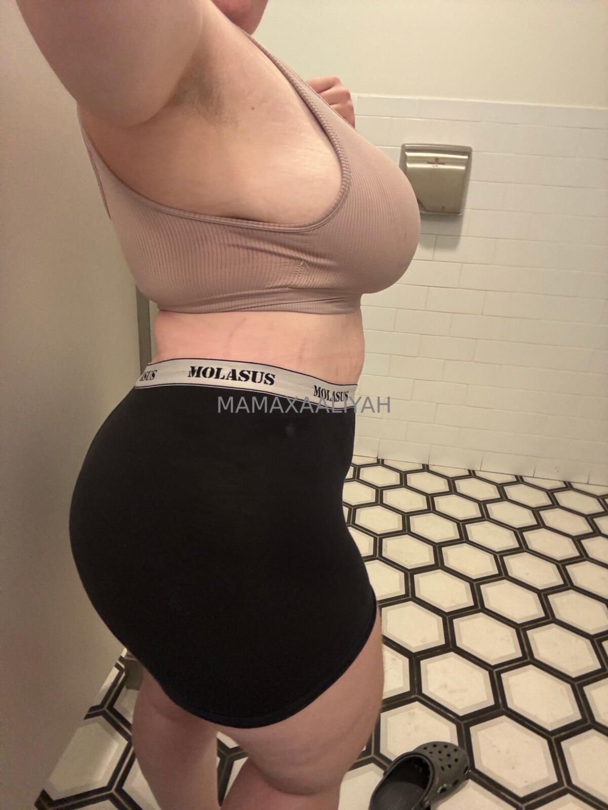Aliyah riesige Arsch große Brüste blonde bbw Mädchen gemischte heiße Fotos