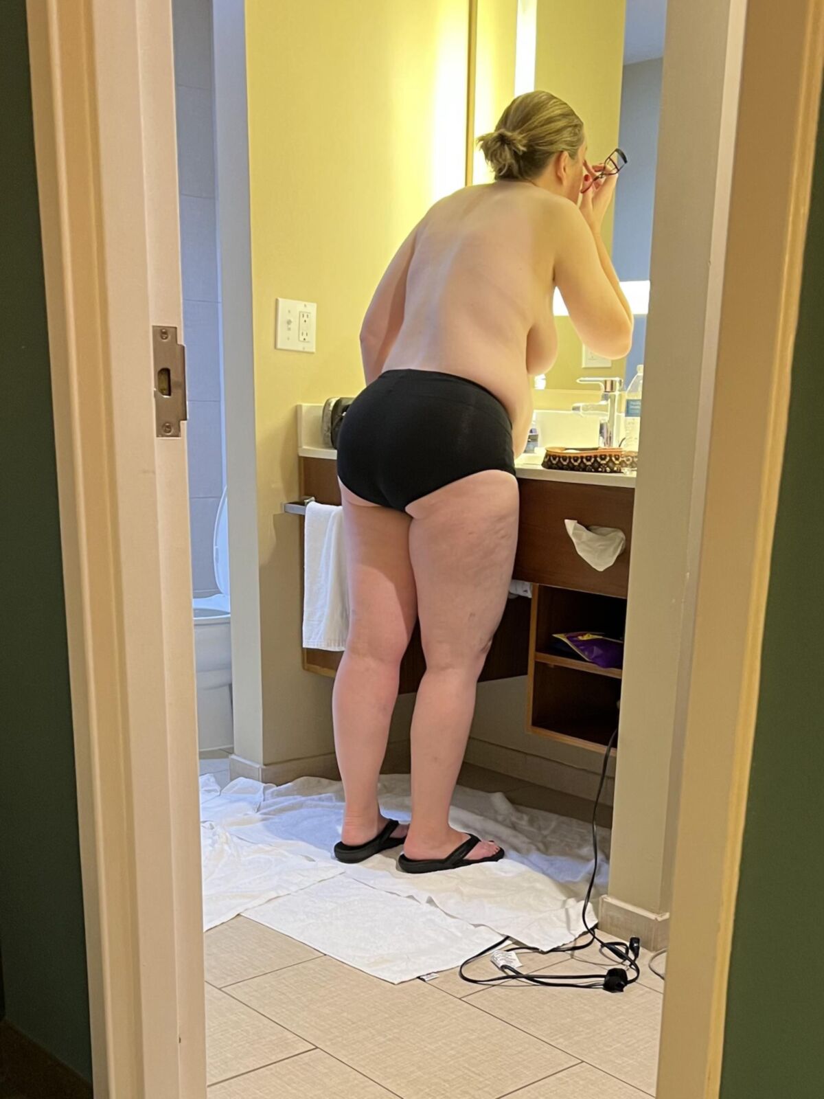 Fat Fuckpig Carrie Lynn on a Business Trip to Orlando 