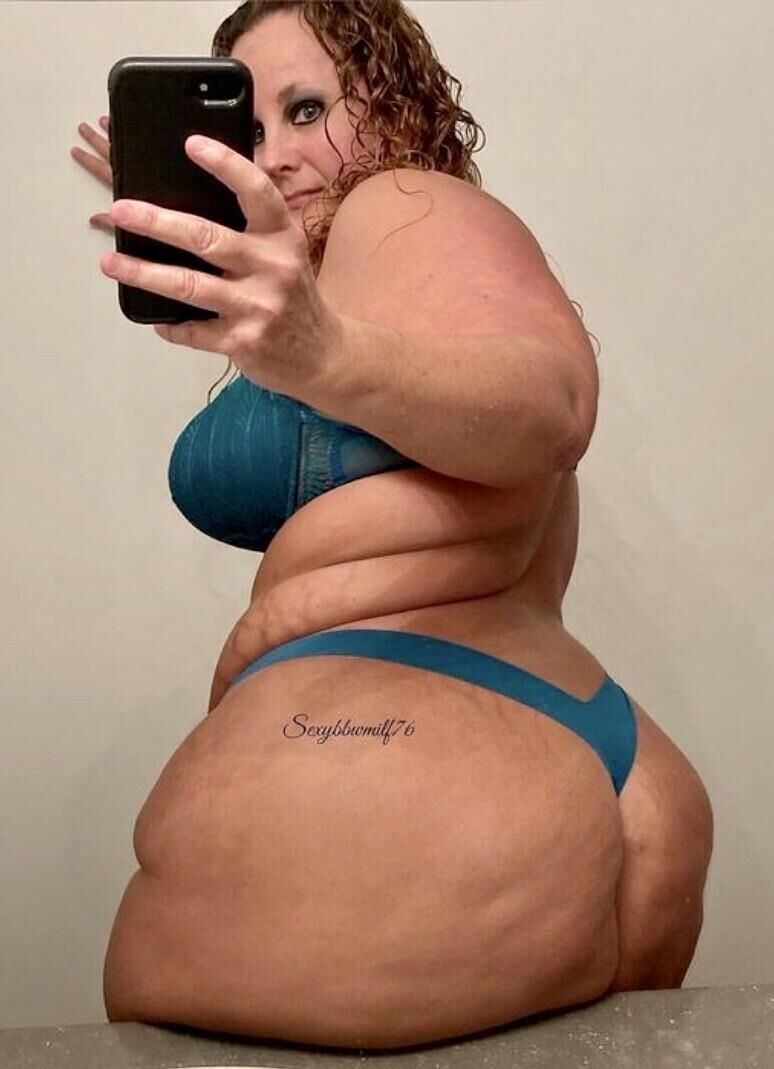 Delicious Big Girls 
