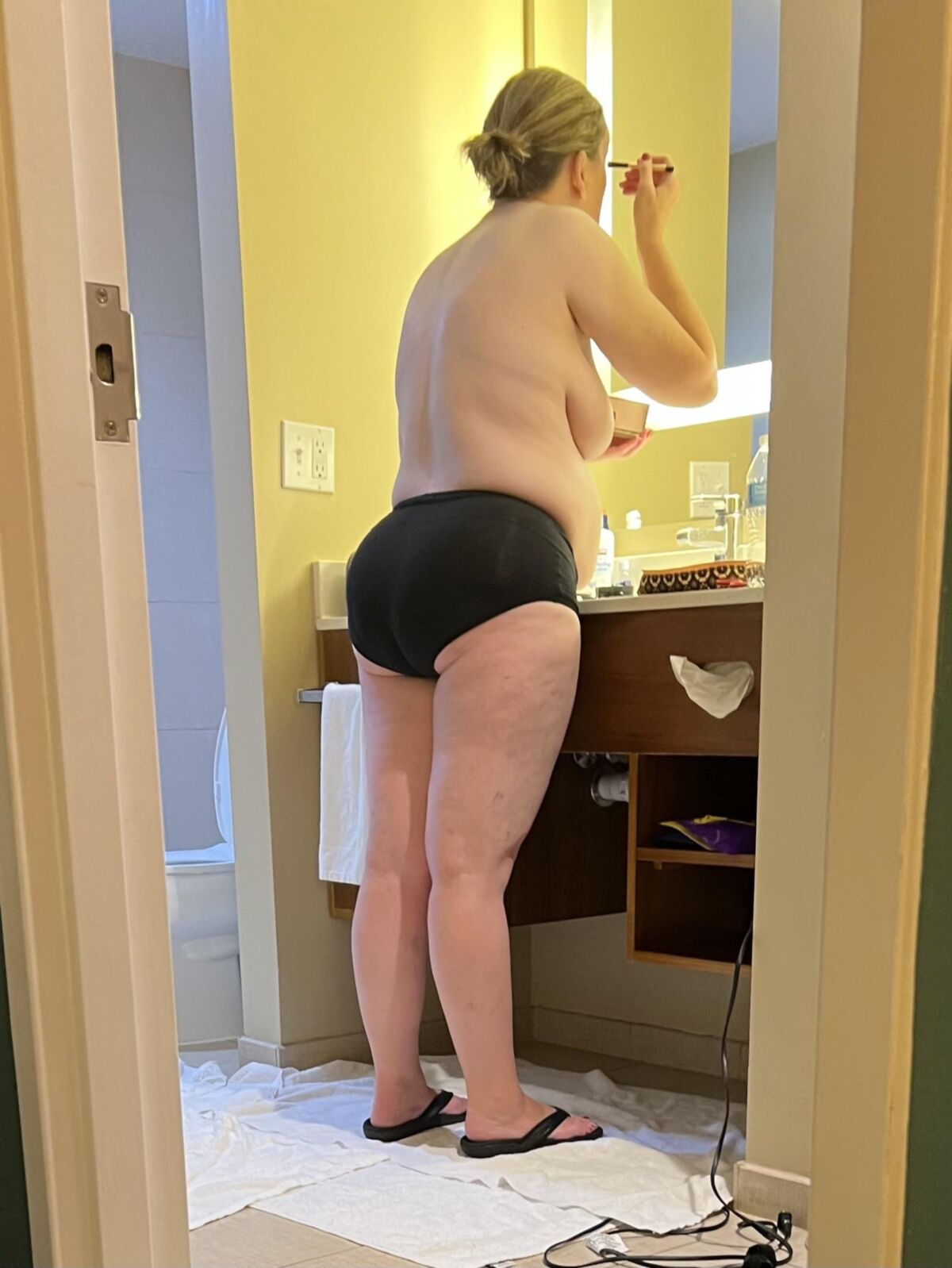 Fat Fuckpig Carrie Lynn on a Business Trip to Orlando 
