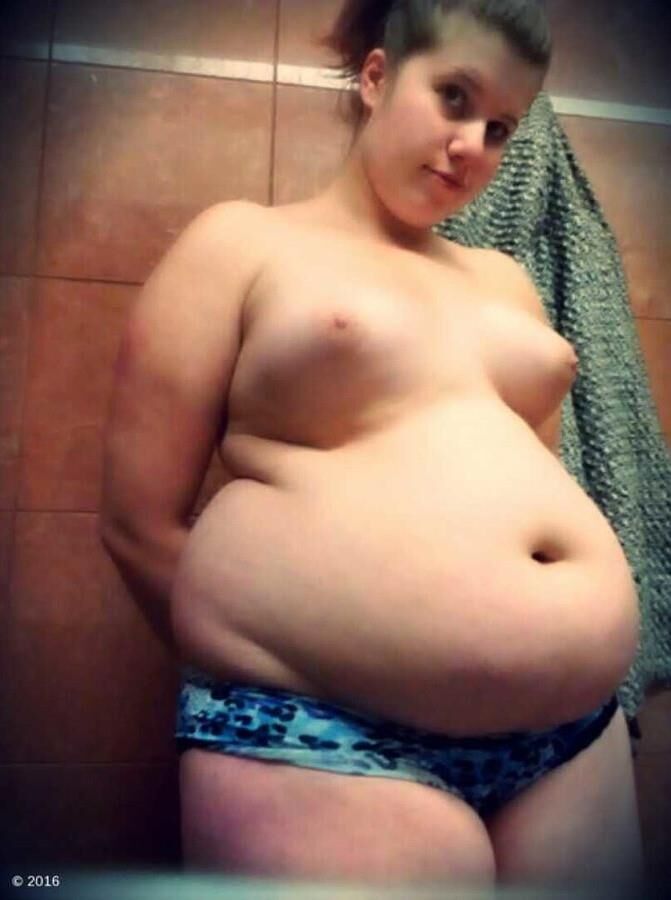 Titless obese women 