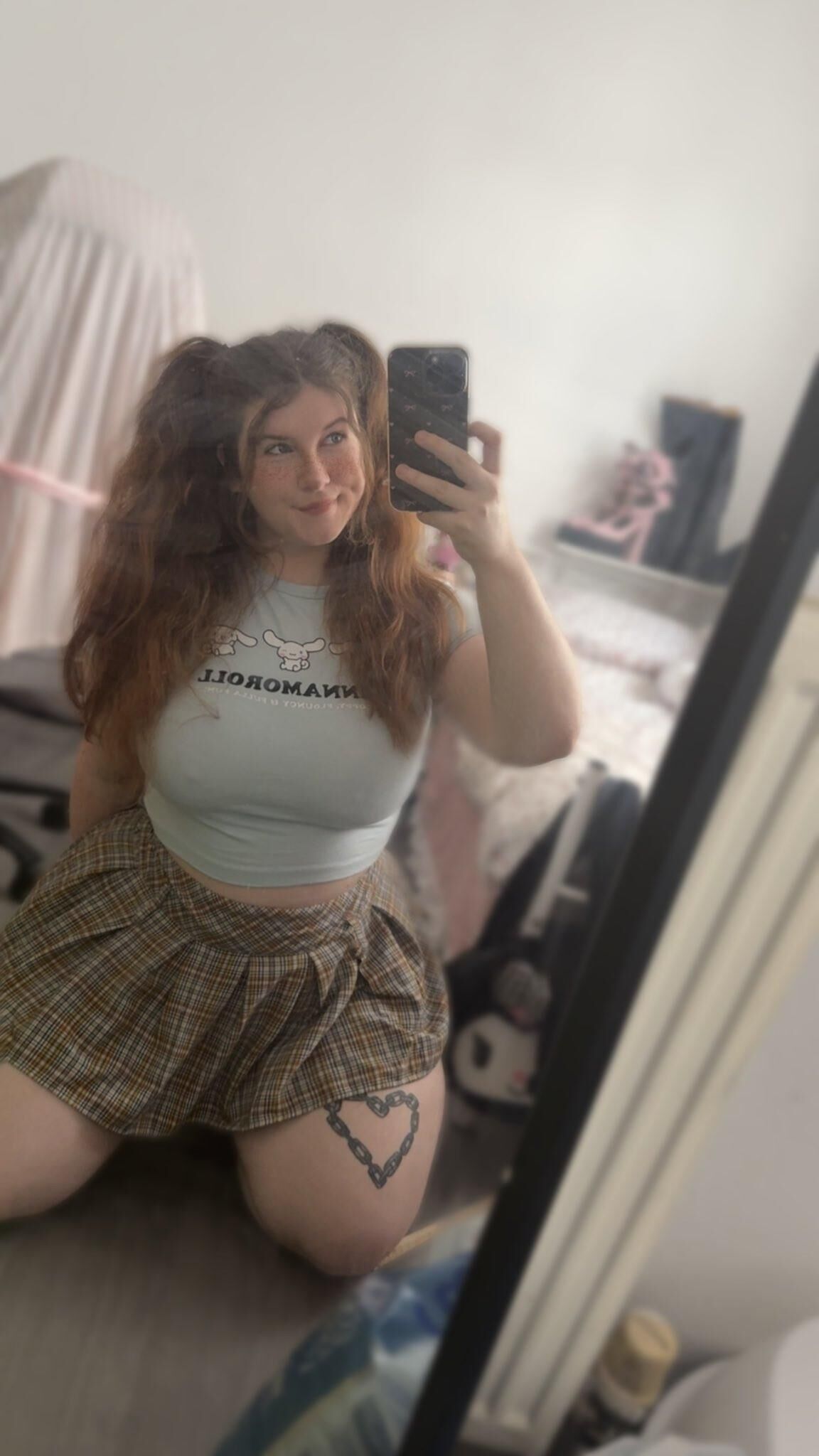 Kale Big Butt Big Titten kurvige lockige Haare sexy Mädchen gemischt heißer Schuss