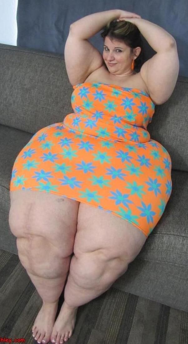 Titless obese women 