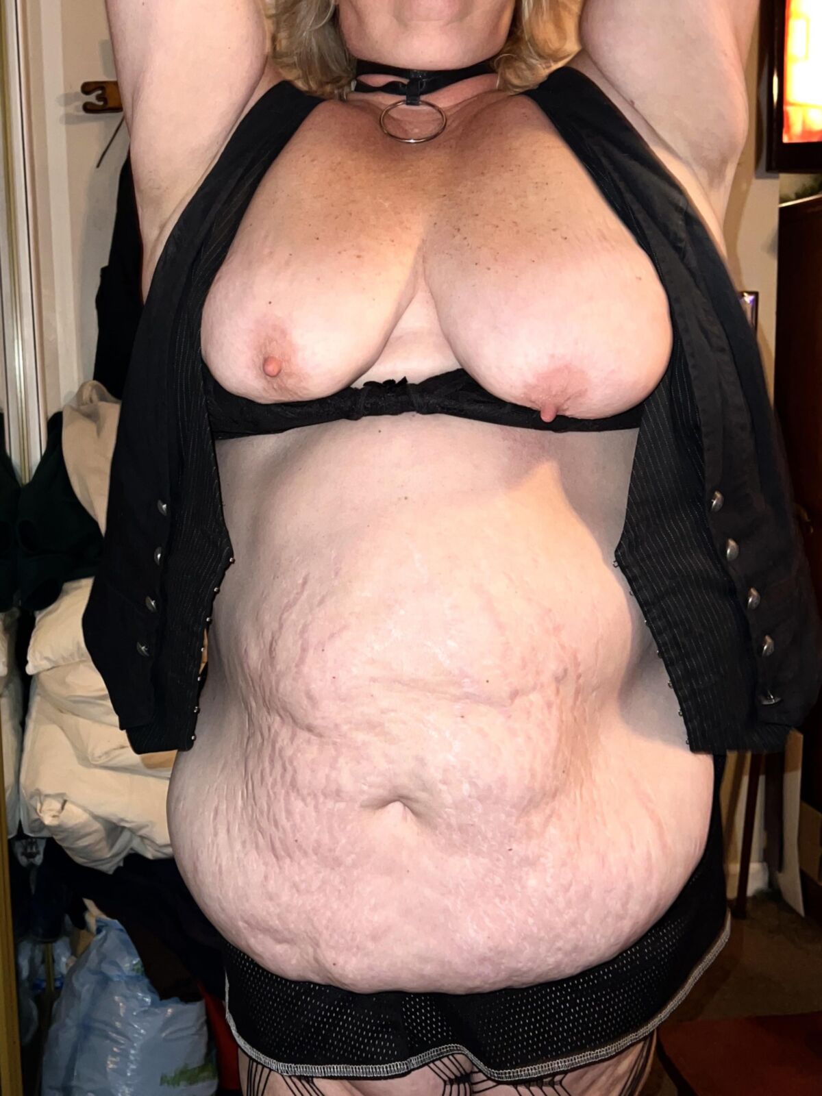 Plus de gros titty et de ventre de ma femme BBW