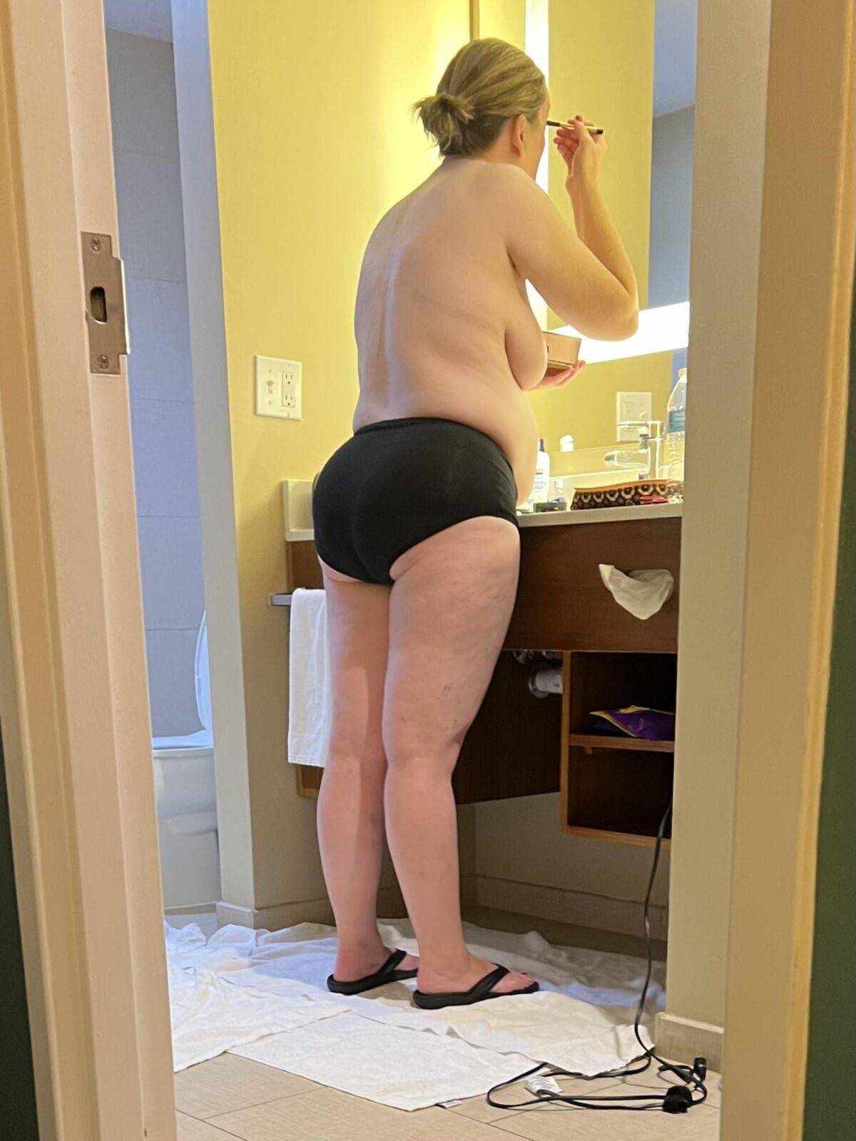 Fat Fuckpig Carrie Lynn on a Business Trip to Orlando 