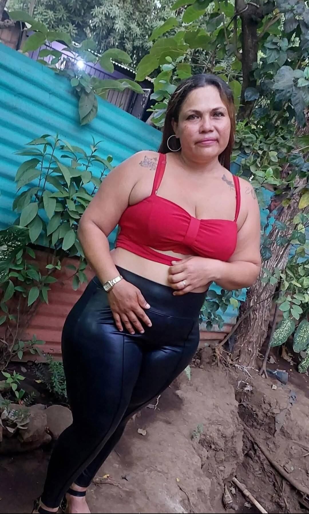 Joselin Bbw Lokota gata nalgonas 