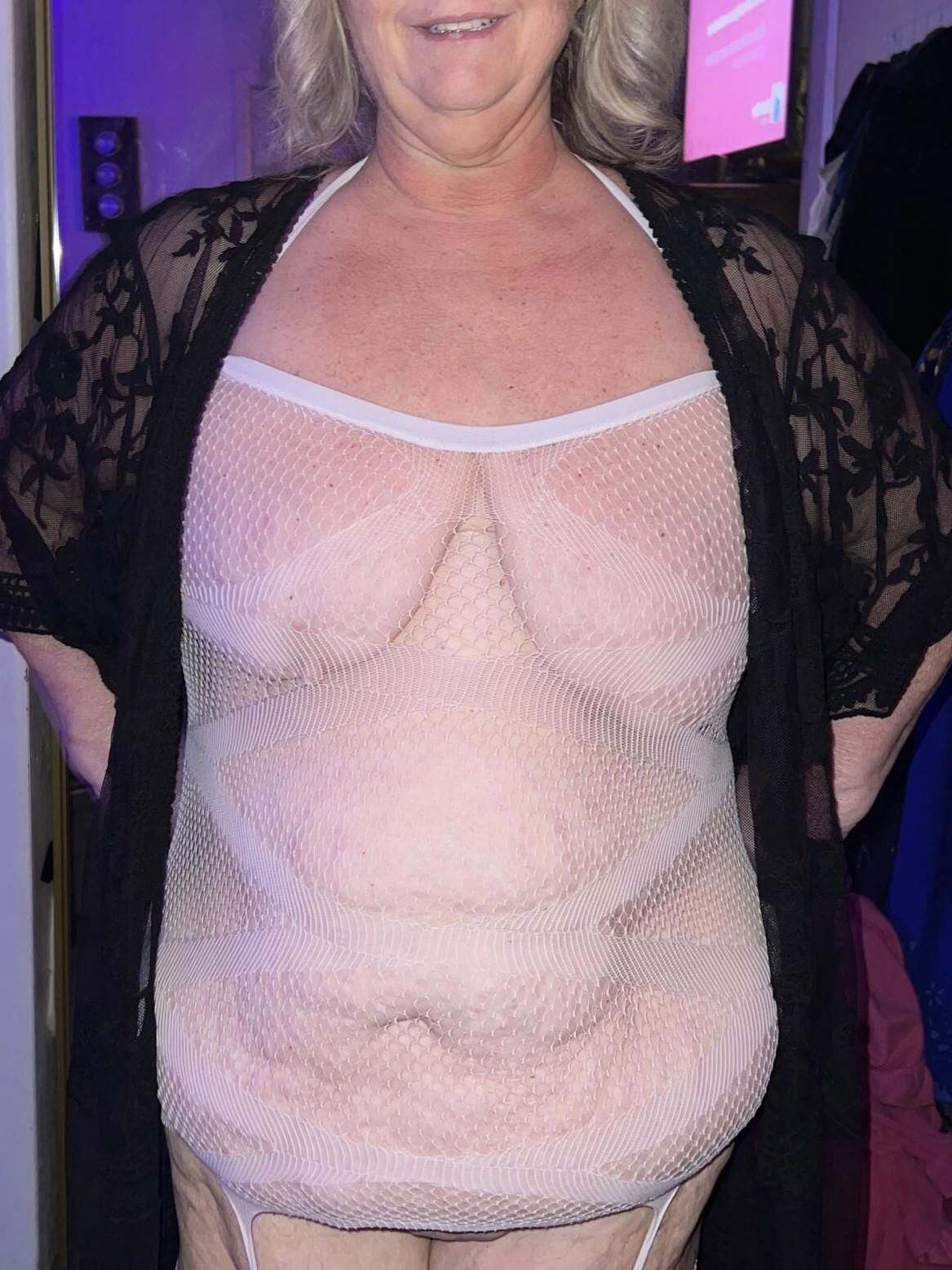 Plus de gros titty et de ventre de ma femme BBW