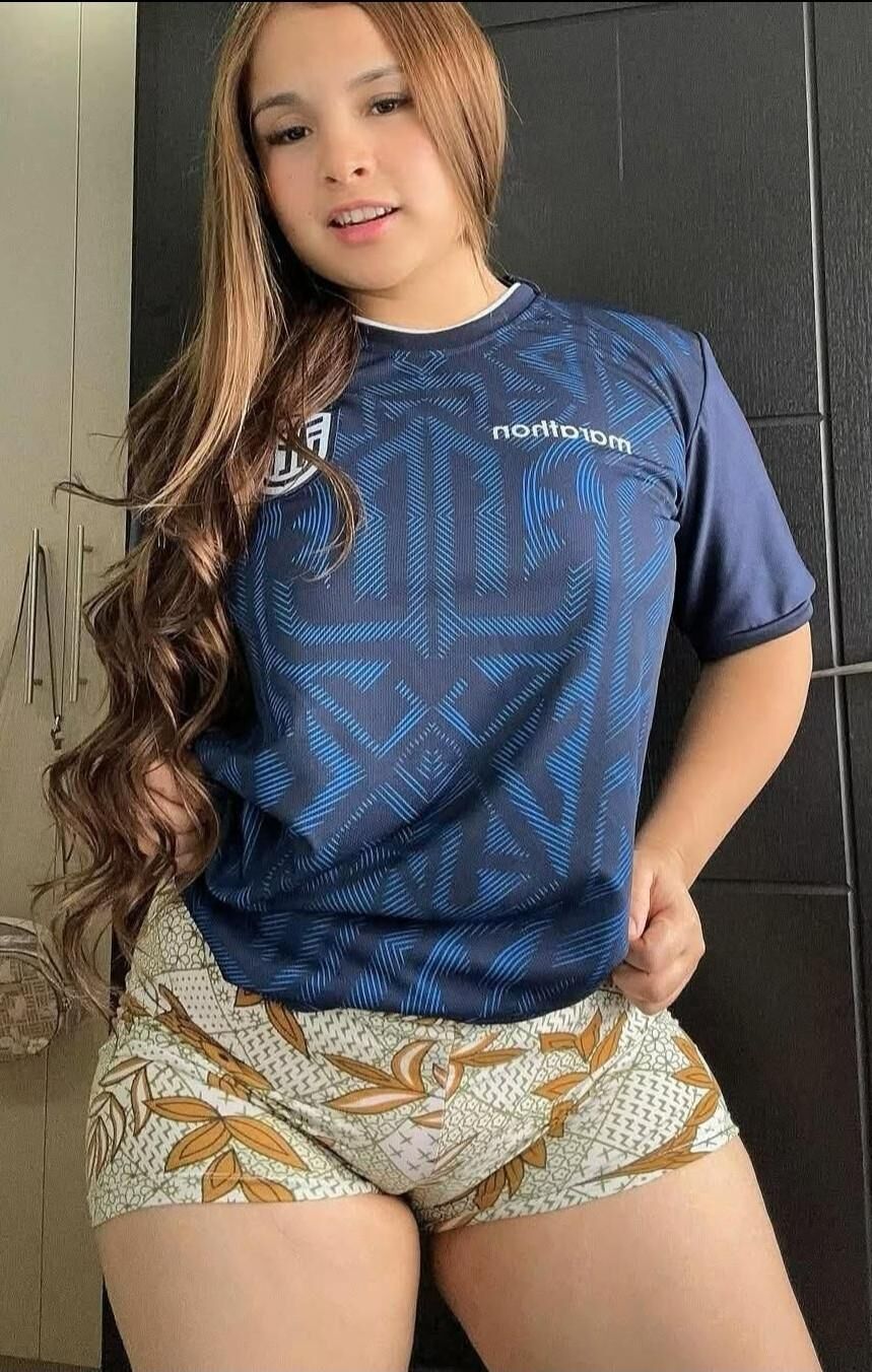 Joselin gata puta Nalgonas rebe