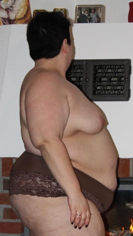 Очень красивый немецкий SSBBW имеет потрясающее мягкое тело