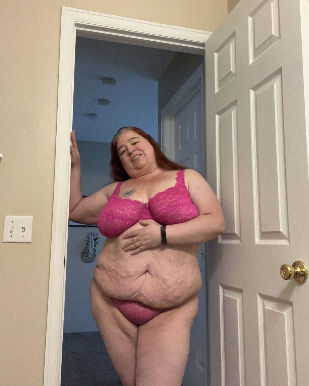 Hermoso guardia de seguridad de MILF BBW