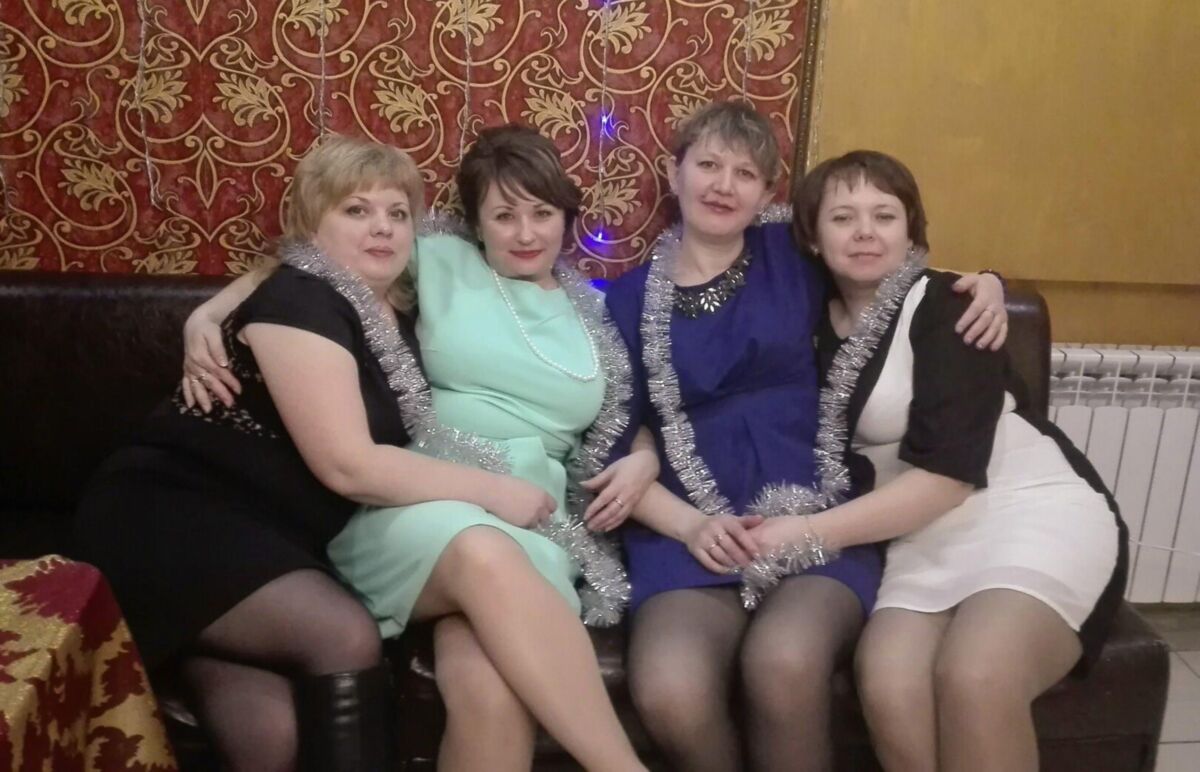 . Fully dressed women, no nudity