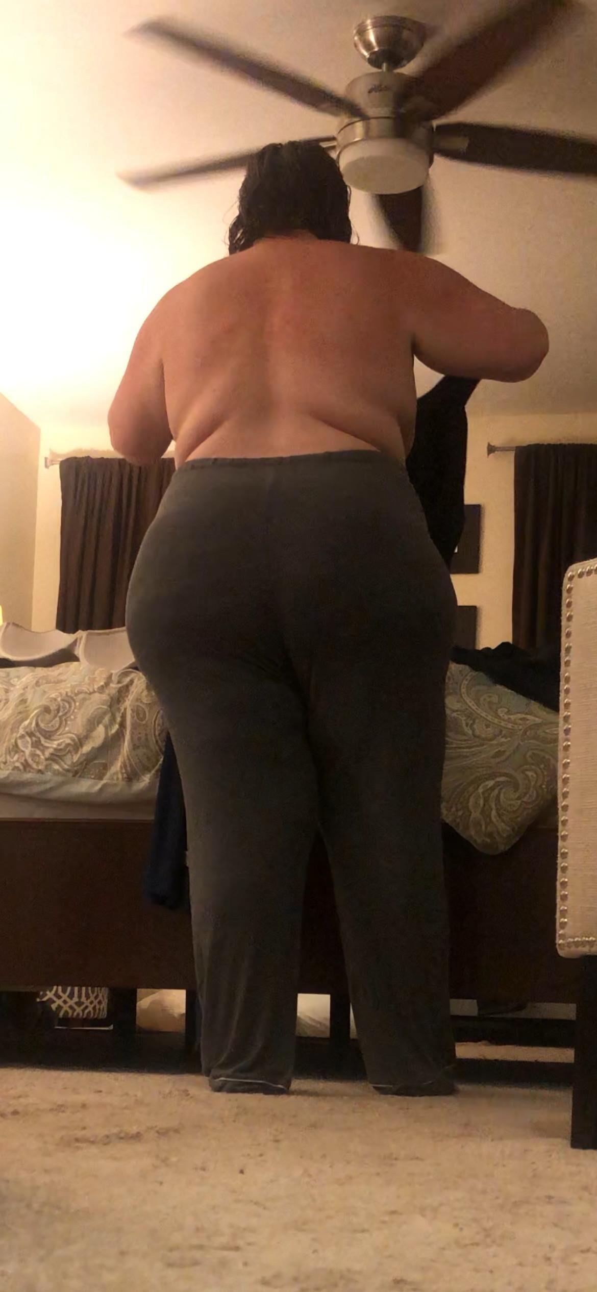 BBW Big Girl PJS и голая задница