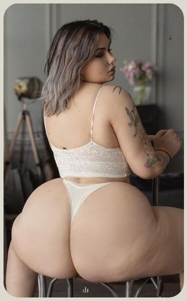 Incrível grande mulher bonita