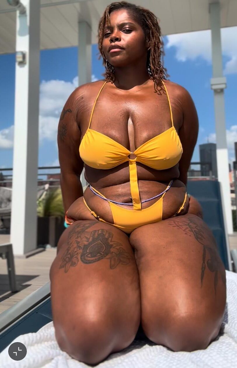BBW Yoga Chick