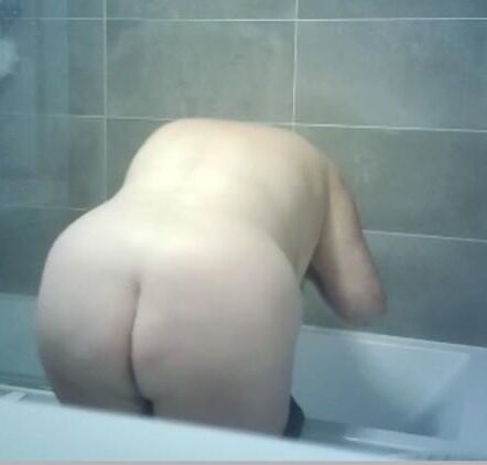 Vrai inceste: ma mère bbw a pris la caméra cachée
