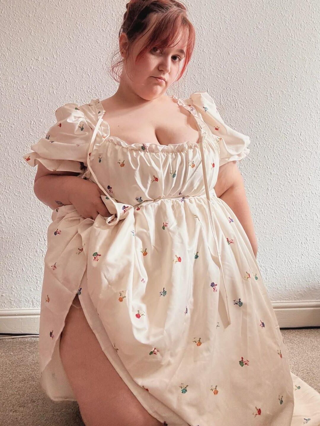 Matilda, Délicieuse Jeune Dodue Rouquine