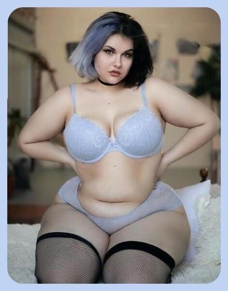 ホットとセクシーな大きな美しい女性
