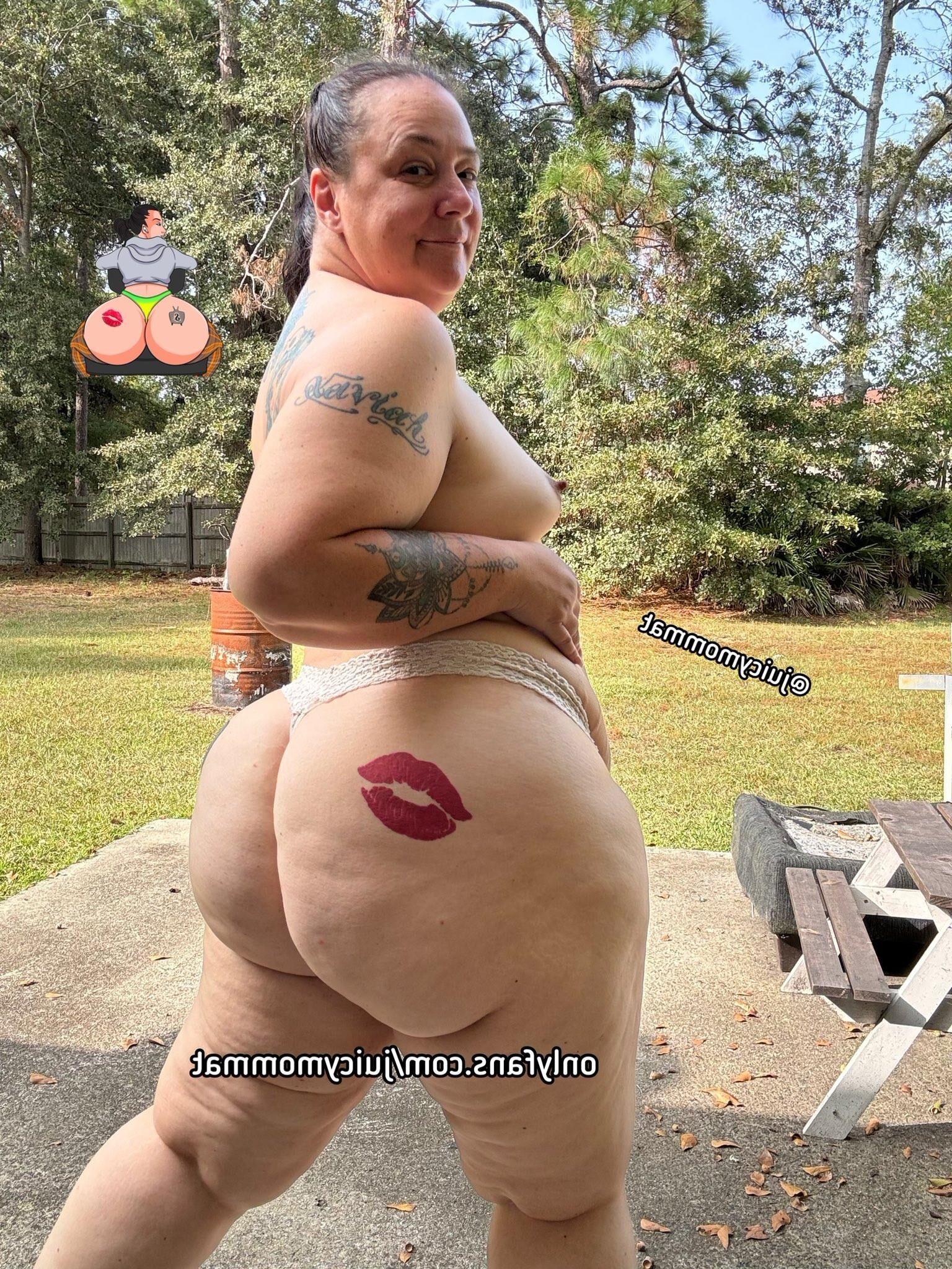 Maman de Pawg juteuse courte