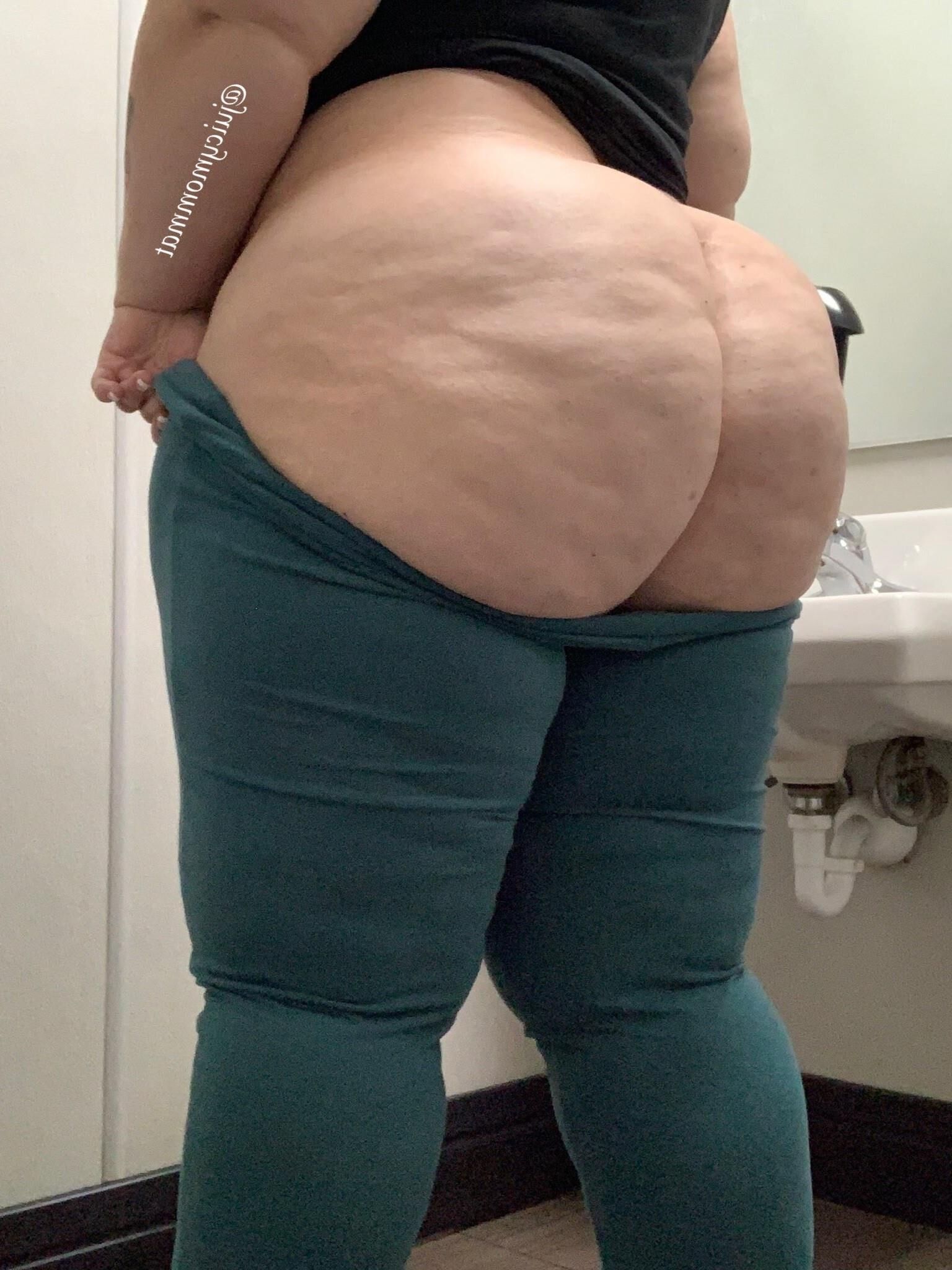 Maman de Pawg juteuse courte