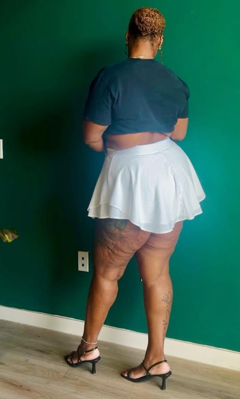 BBW Yoga Chick
