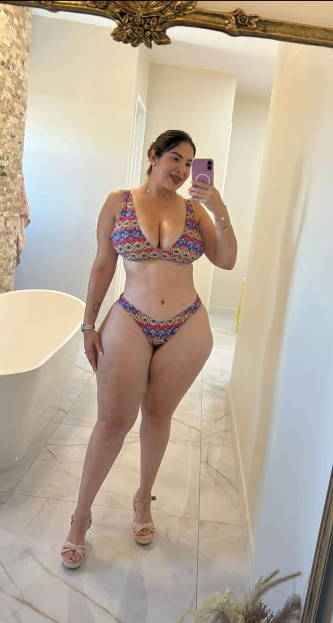 ジョセリン・ヤジャイラBBWナルゴナス