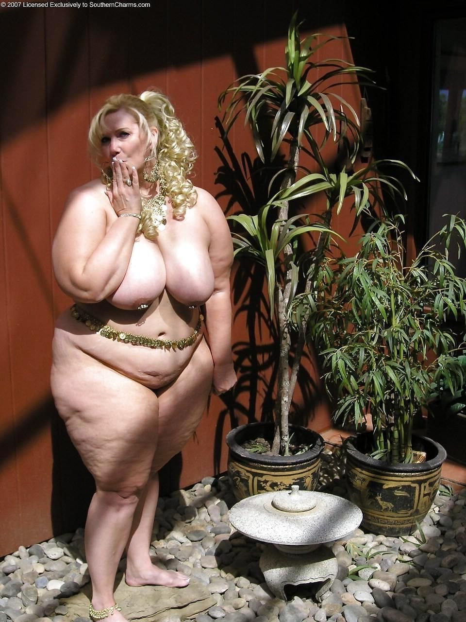 La sissysick mature grasse veut si mal