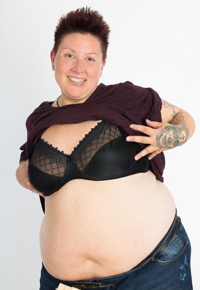 Splendide Truie Pour Saillie Grasse de Partout Sauf des Nichons