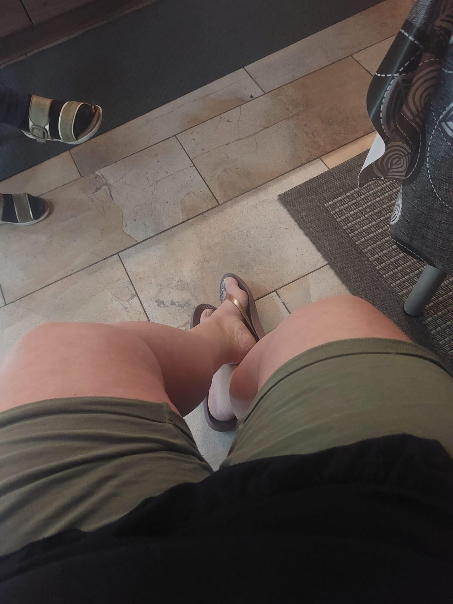 小さなおっぱいと大きな乳首privatフッカー