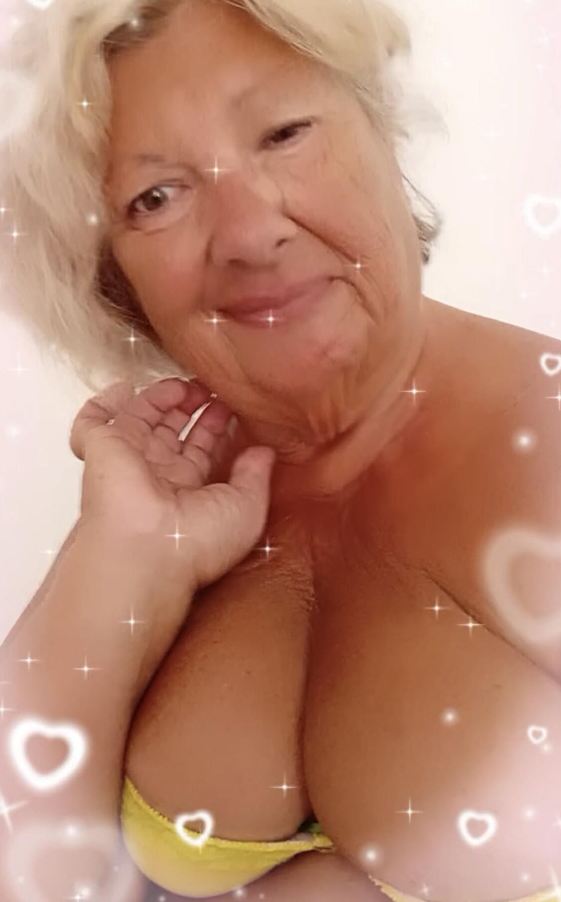 ビキニグラニーアンナはセクシーなBBWです