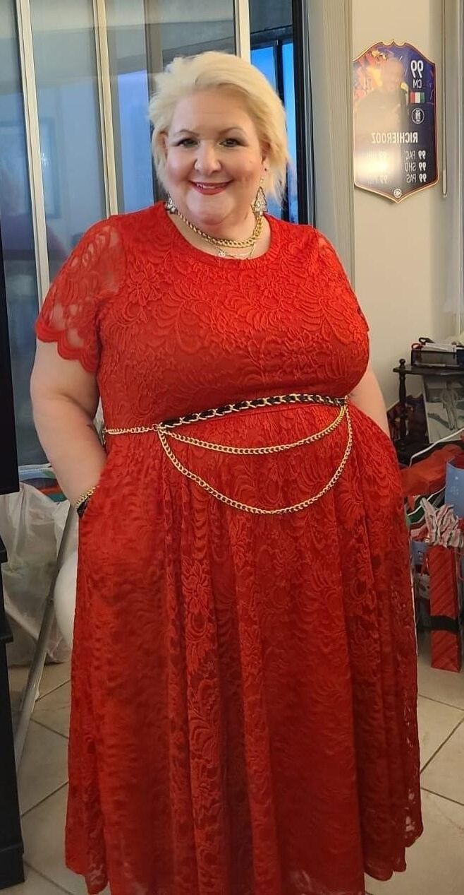 GRANNY POSING 