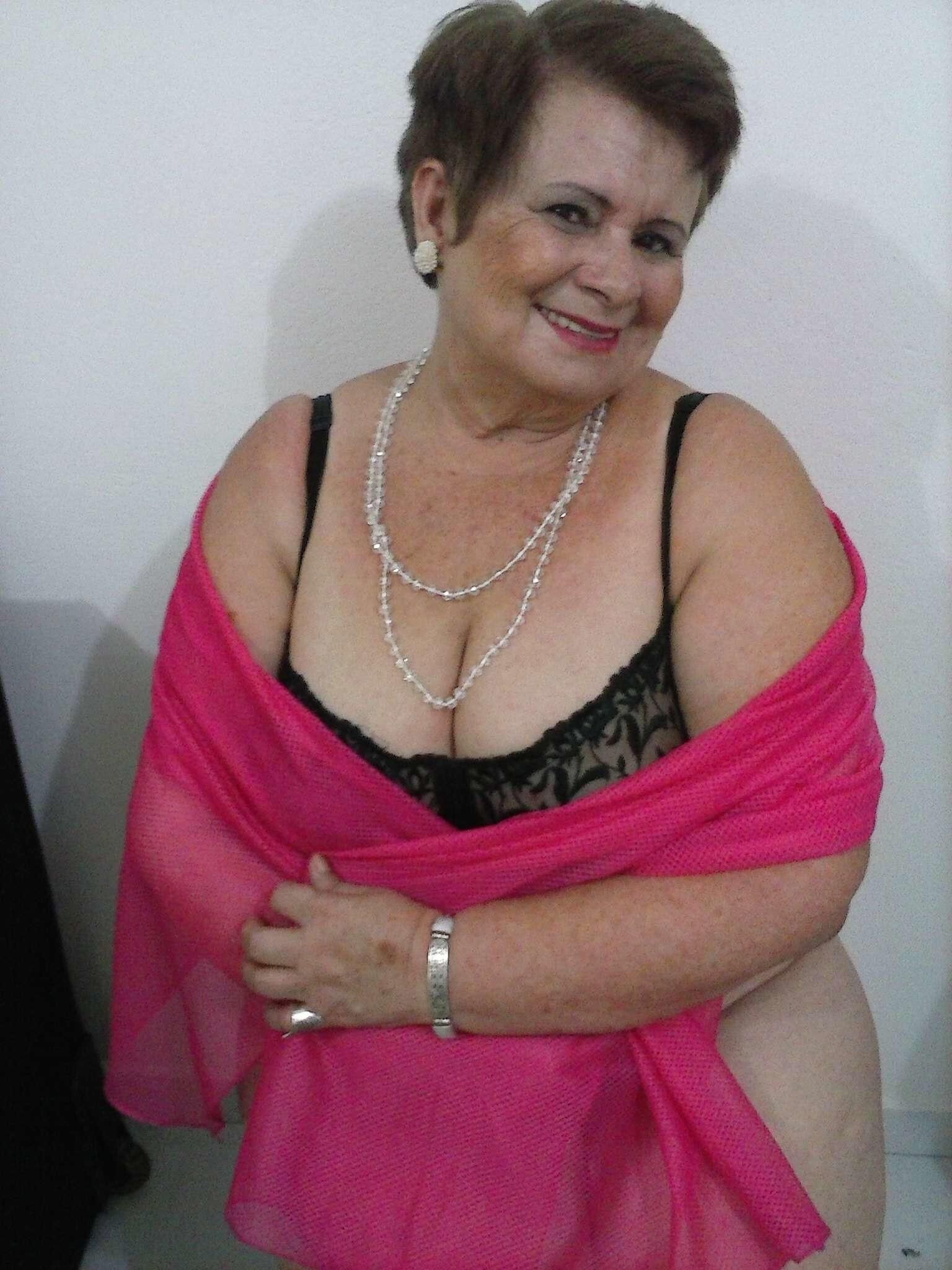 GRANNY POSING 