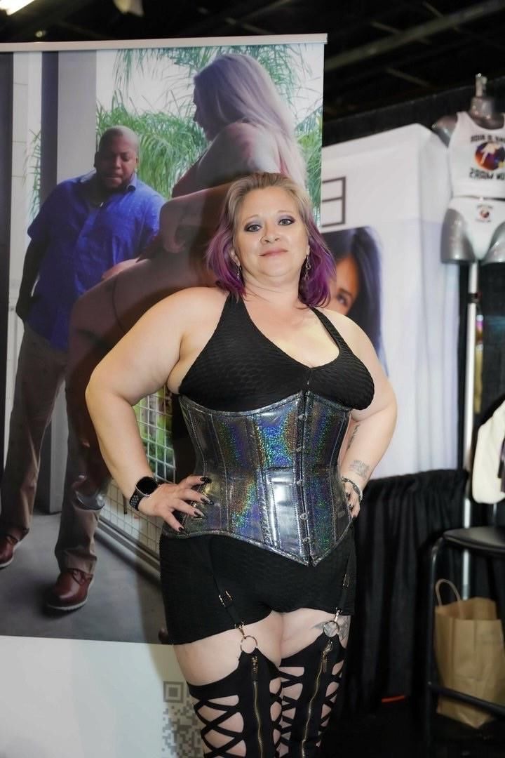 Angel Big Butt Big seios BBW Sexy Anal Wife Mixed Hot Photos