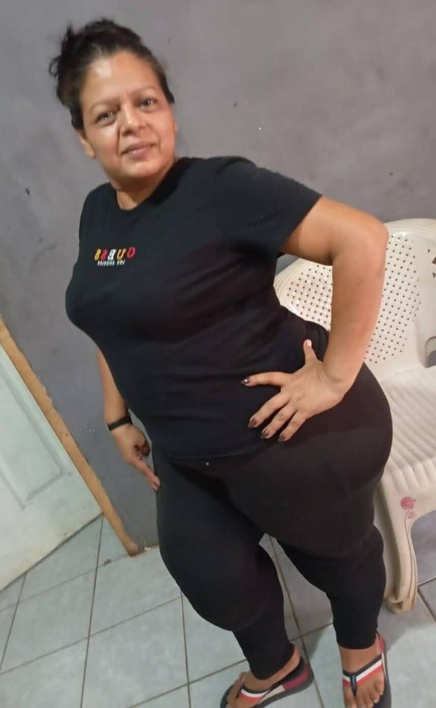 Joselin Chicana BBW Nalgonas