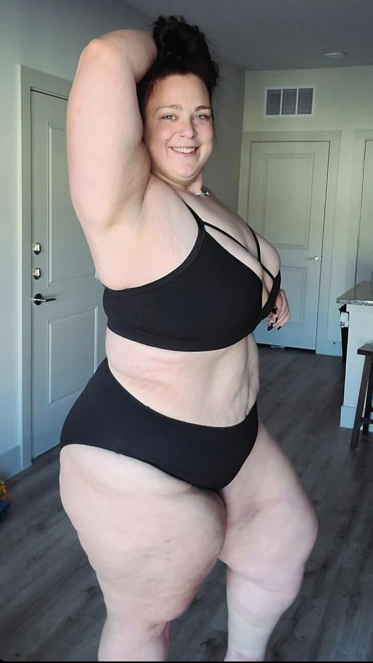 Joselin Chicana BBW Nalgonas