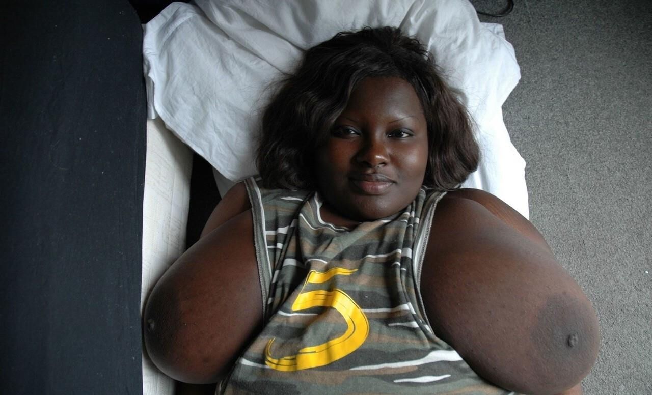 Les Splendides Gros Nichons Blacks de Mariana