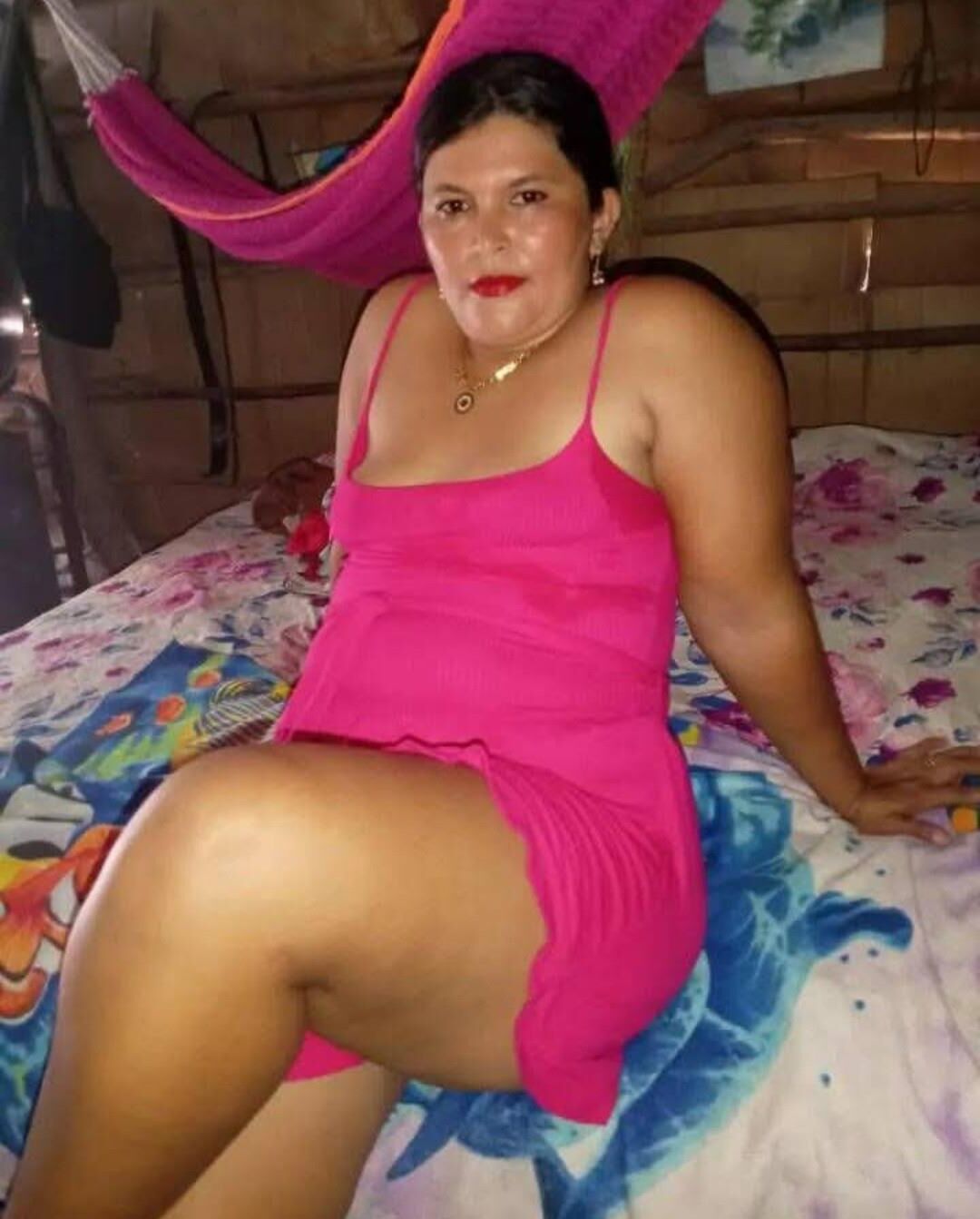 Joselin Chicana BBW Nalgonas