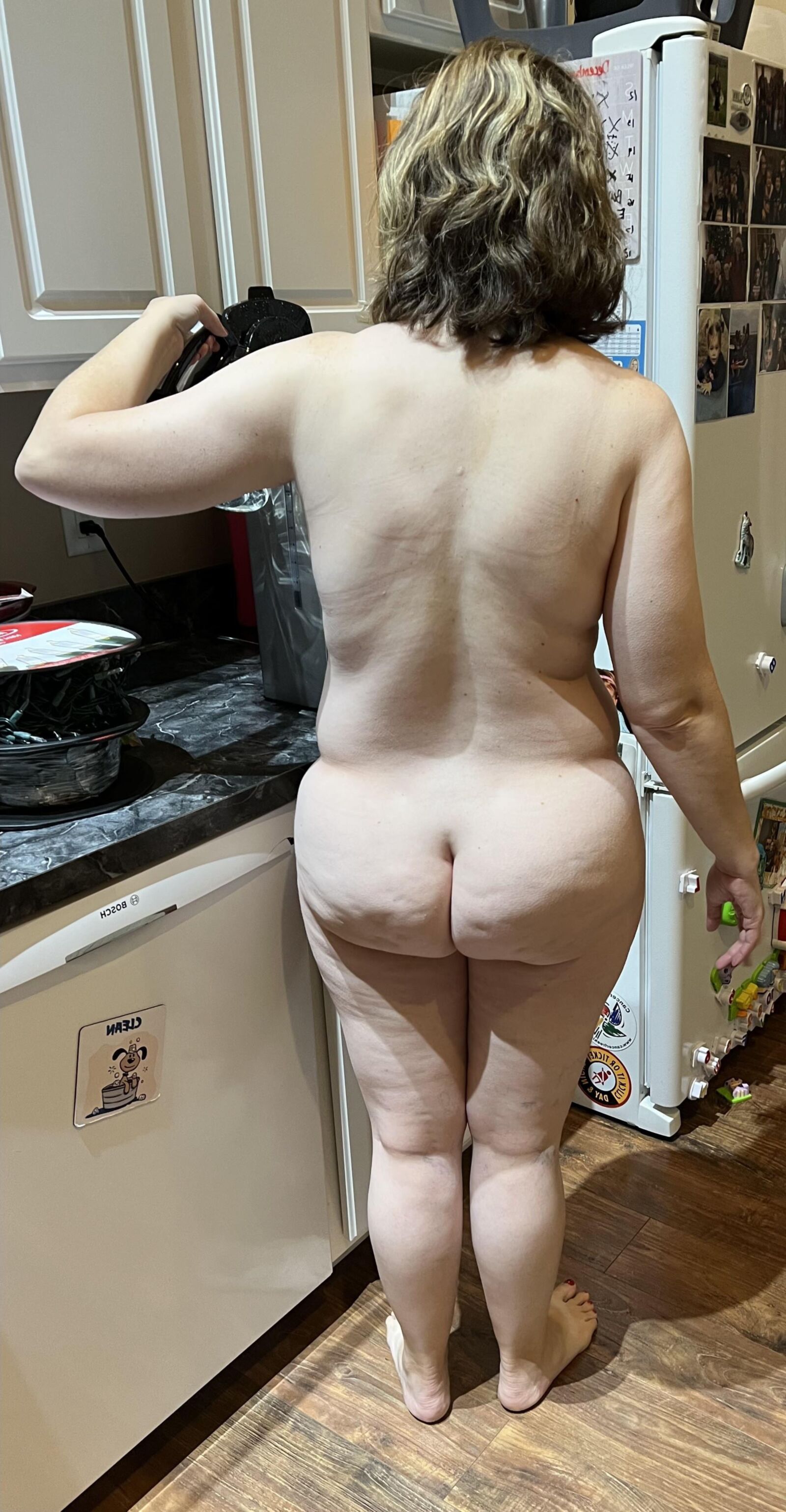Fat Fuckpig Carrie Lynn, sem saber, mostrando sua grande bunda gorda