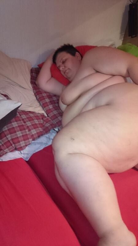 Super Fette SSBBW Fickschlampe nackt im bett