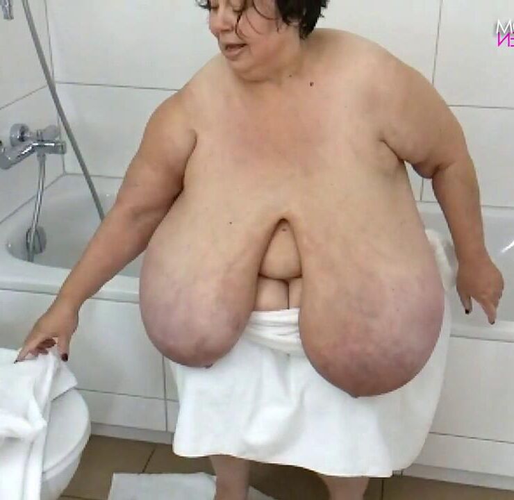 Karola, ihre massiven Titten machen mich so geil