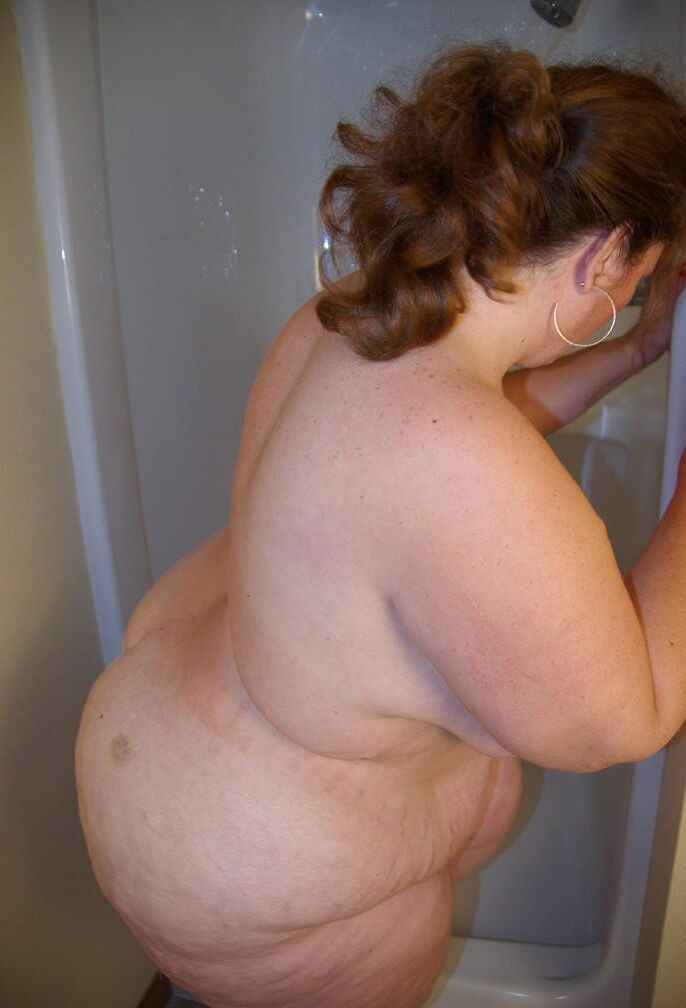 Magnifique Grosse Truie Ssbbw Göttin Sous la Douche