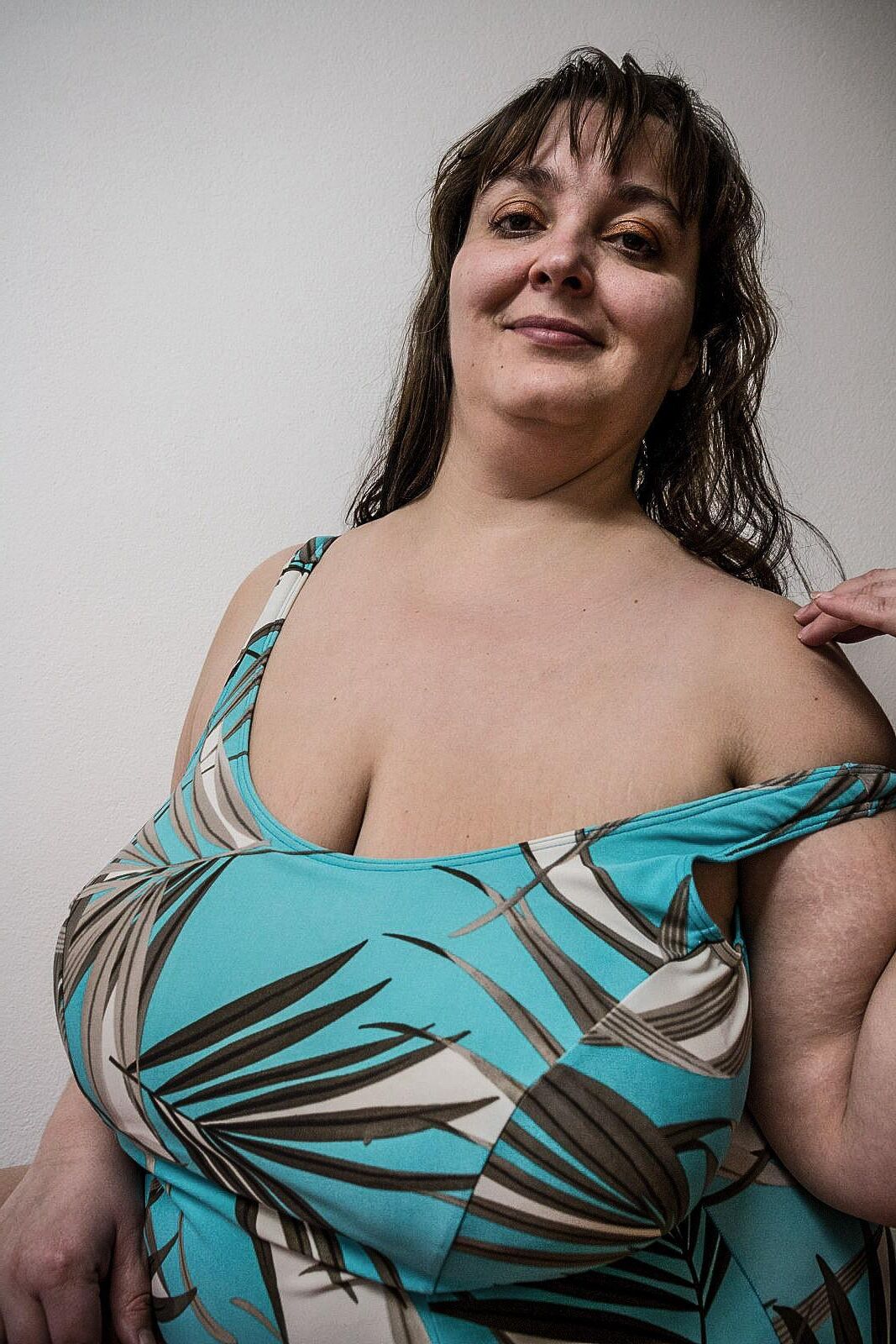 Charlotte et ses увеличение Grosses Mamelles de Laitière