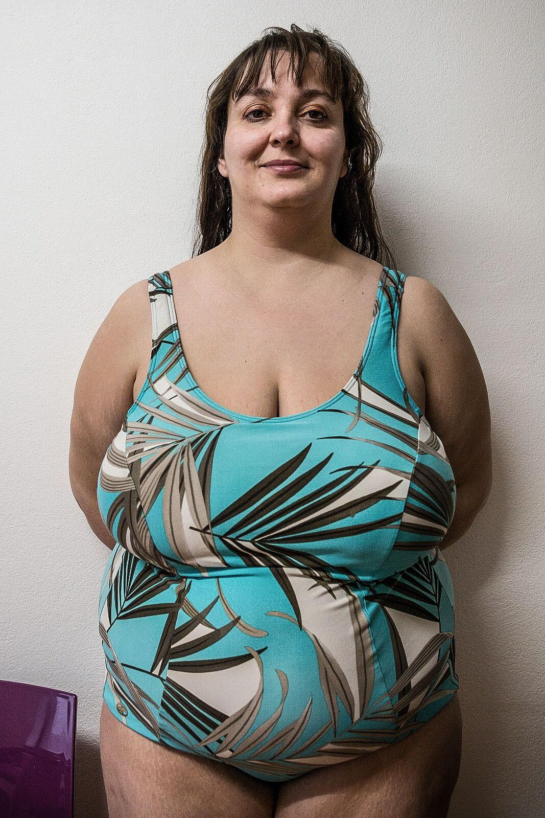 Charlotte et ses увеличение Grosses Mamelles de Laitière