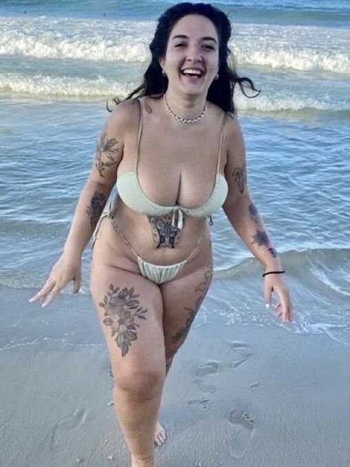 Raquel Huge Ass Big Tits Tattooed Brazilian BBW Girl Hot Shots