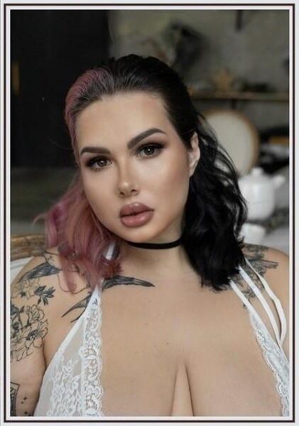 Amazing Hott and Sexy Big Beautiful Women