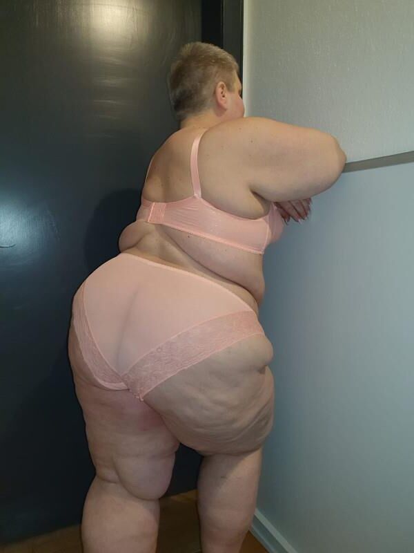 Joselin Bbw mamitas chulas